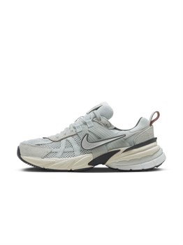 Кроссовки Nike V2K Run 'Light Pumice Black Chrome' 61110060 - фото 8388502