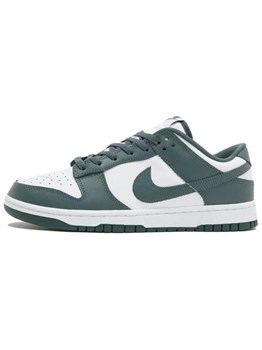 Кроссовки Nike Dunk Low Vintage Green 60668081 - фото 8390724