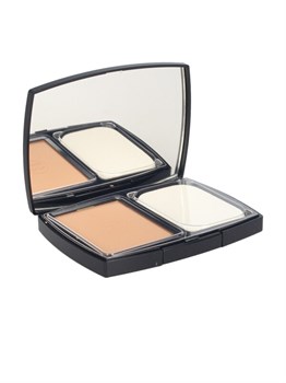 Chanel La Teint Ultra Compact SPF15 No.B40 Компактная тональная пудра 12468635 - фото 8674358