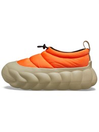 Кроссовки Crocs Overpuff Shorty Shocking Orange 60922645
