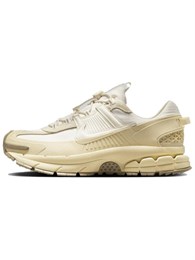 Nike ZOOM VOMERO ROAM Бежевая обувь для бега 61775067