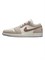 Jordan 1 Low Se Legend Light Brown 60586315 - фото 8368103